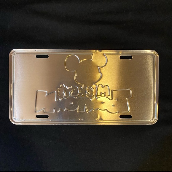 Disneyland Mickey’s Toontown Metal Vanity Plate Mickey Mouse Size 12”*6” - Picture 2 of 4